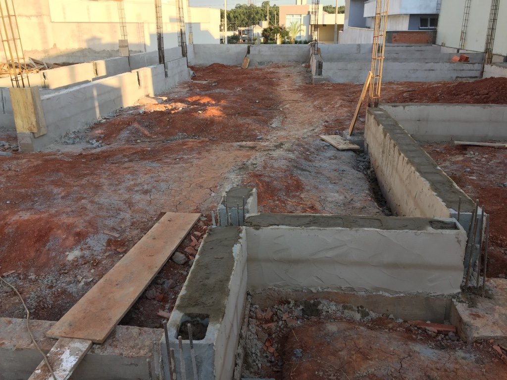 Estrutura de galpão industrial metálico